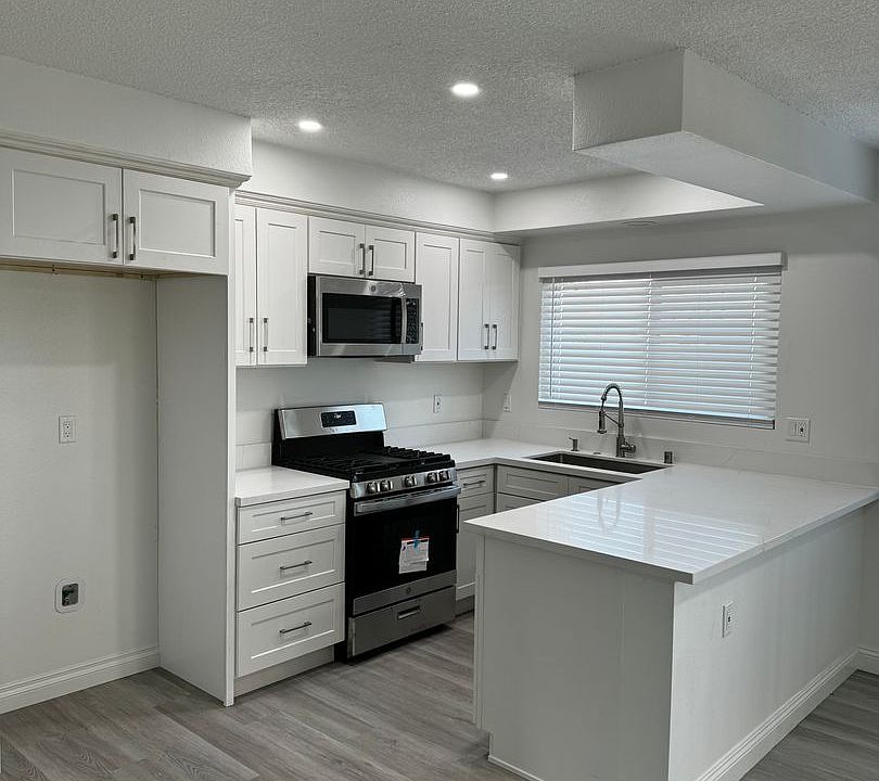 1st image of 9642 Maureen Dr APT 1
