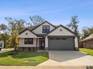 3002 Royal Garden Rd, Tyler, TX 75701