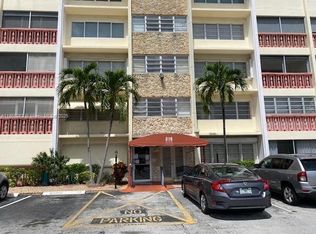 215 SE 3rd Ave APT 305A, Hallandale, FL 33009
