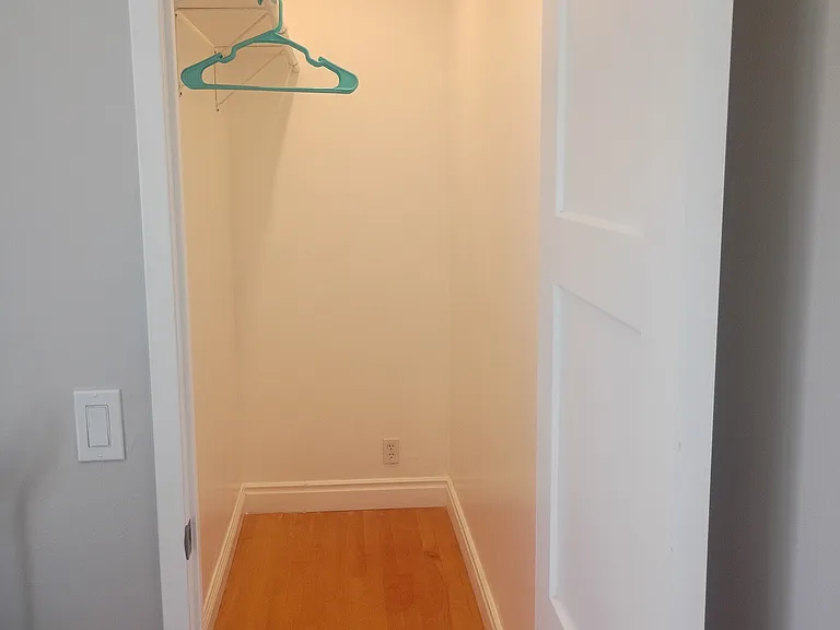 4490 Bermuda Ave — Photo 9