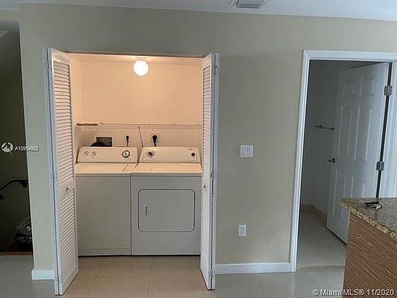 3rd image of 18415 NE 27th Ct #153