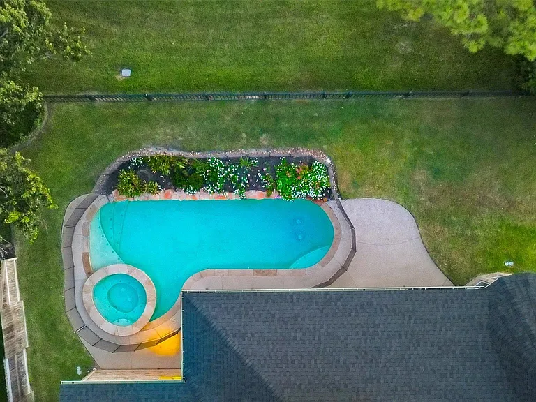 6915 Monarch Lake Ln — Photo 40