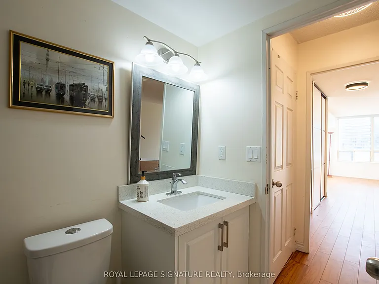 7 Bishop Ave #1604 — Photo 17