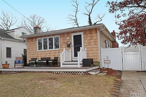 1st image of 333 Hyman Ave