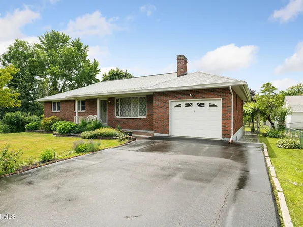 1346 Tracy Avenue, Niskayuna, NY 12309