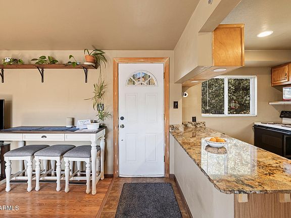 3rd image of 5007 E DIAMOND Drive