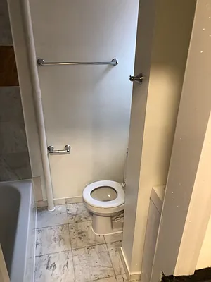 Rented by Skyline Realty LLC II | media 20