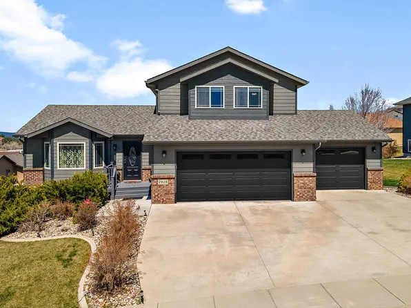 2928 Motherlode Dr, Rapid City, SD 57702