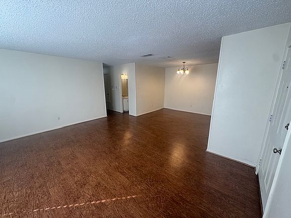 4th image of 1611 Hughey Dr