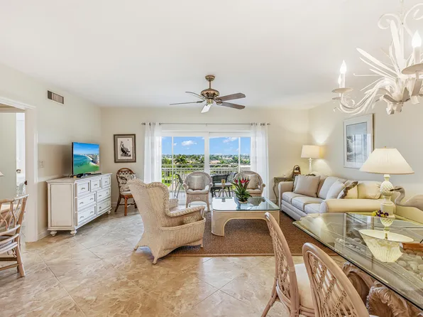 500 Saturn Ct APT 68, Marco Island, FL 34145