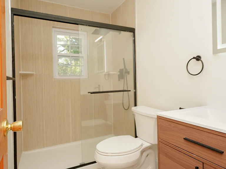 full bath