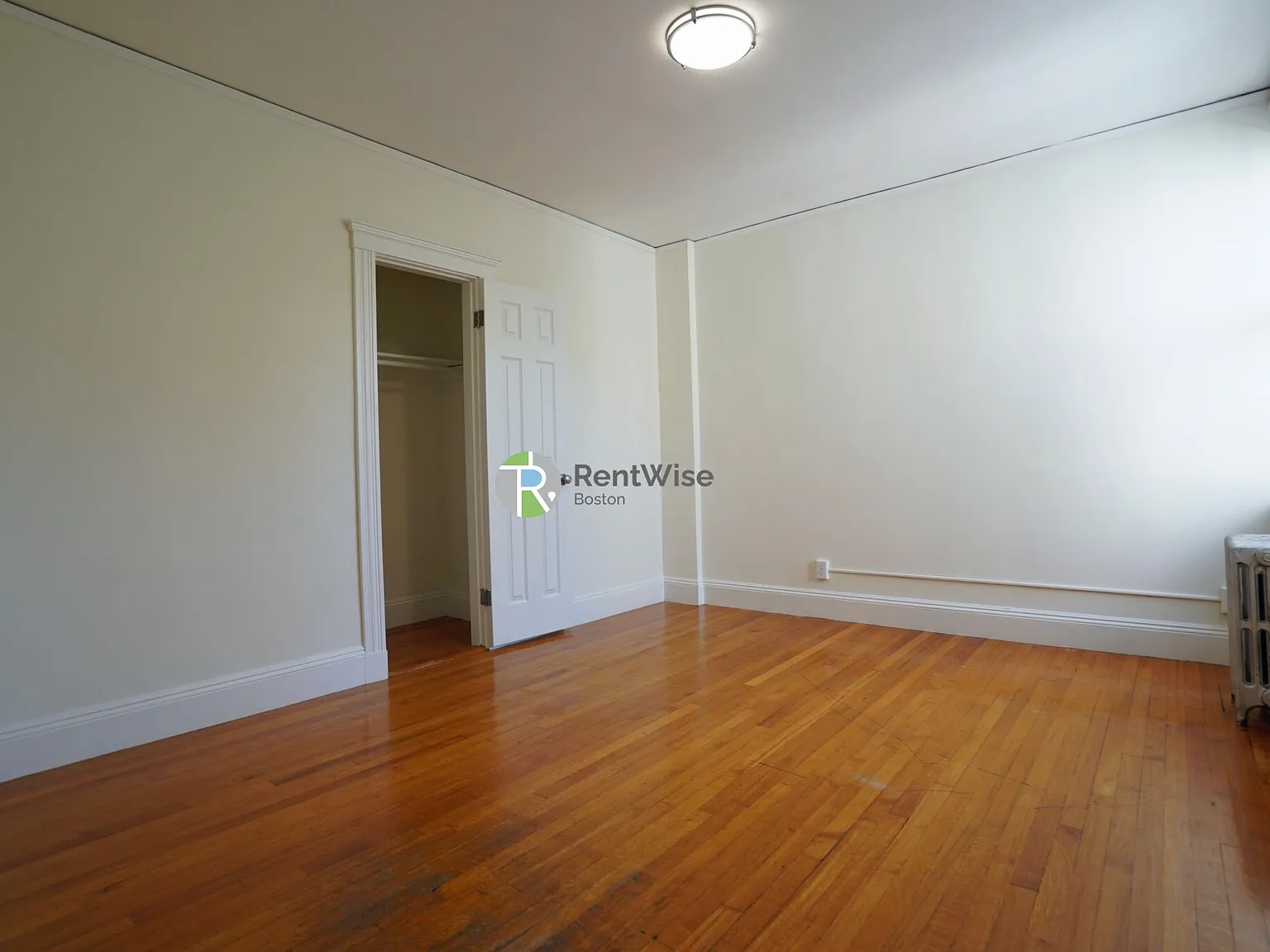 1848 Comm Ave — Photo 4