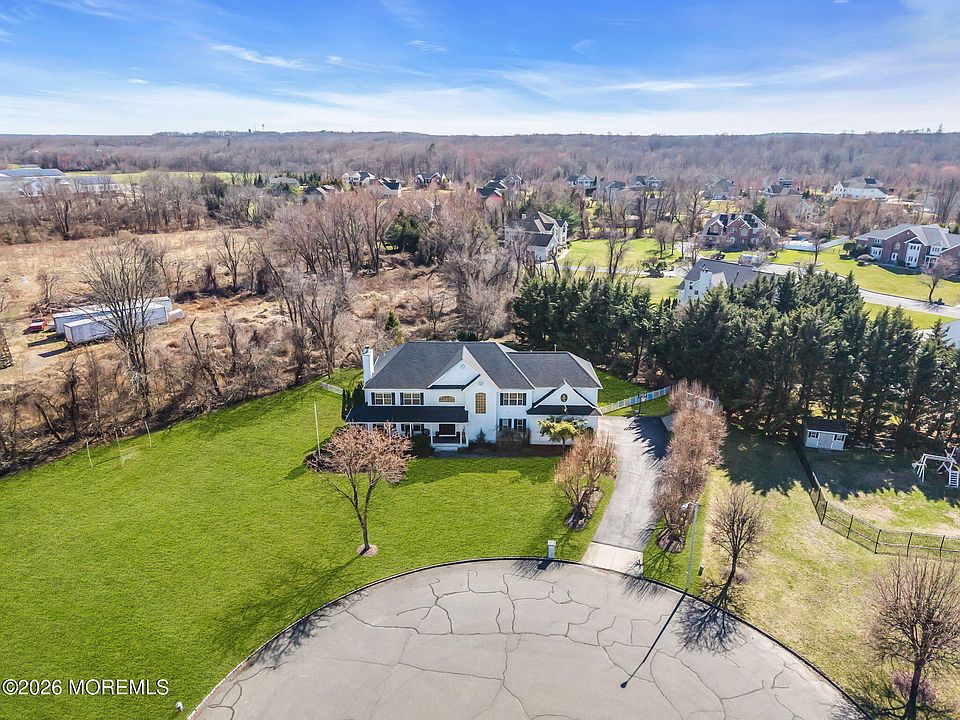 1st image of 4 Susan Court