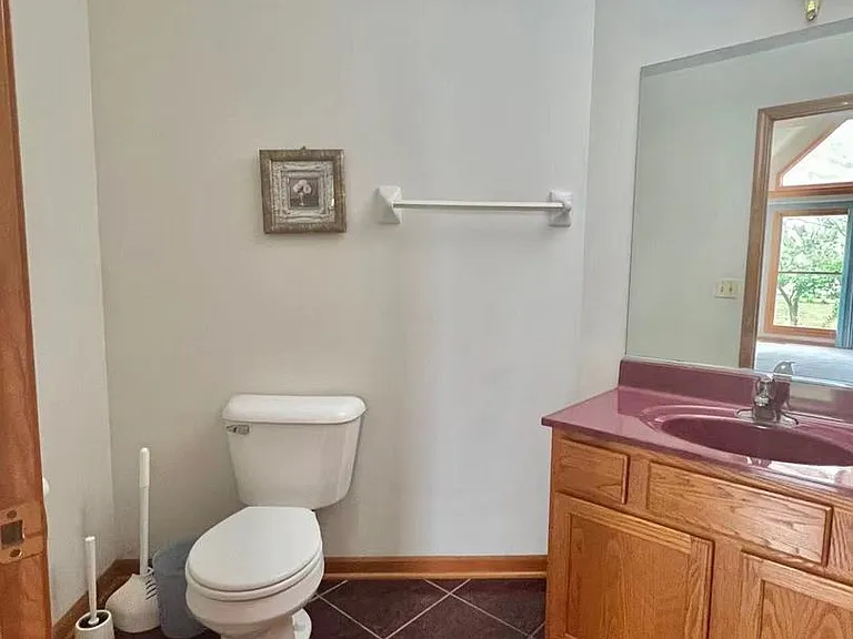 780 Sigmund Rd — Photo 9