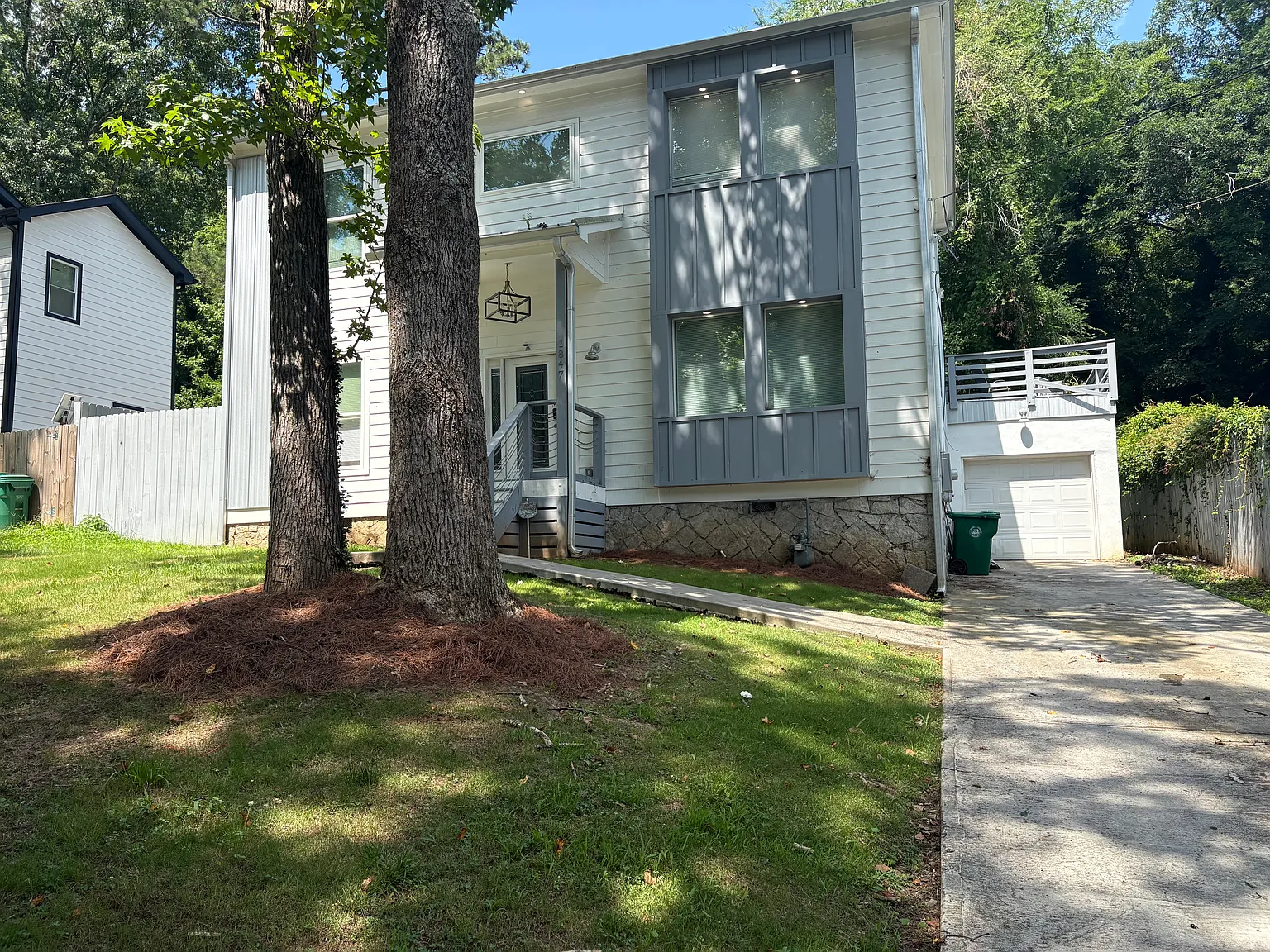 4 bed, 2000 sqft, $5,000 — Photo 2