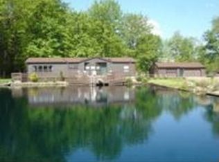 9400 Edgewood Dr, Windham, OH 44288