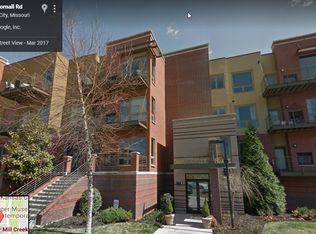 4521 Wornall Rd APT 301, Kansas City, MO 64112