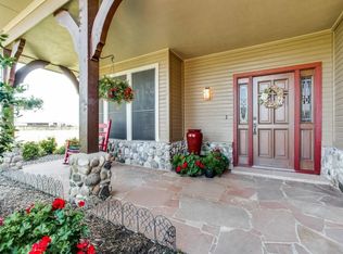 10445 Bobbie Ln, Pilot Point, TX 76258