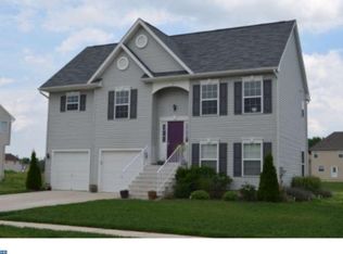 16 Granite Ln, Carneys Pt, NJ 08069