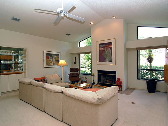 5th image of 2467 Pinnacle Ct N