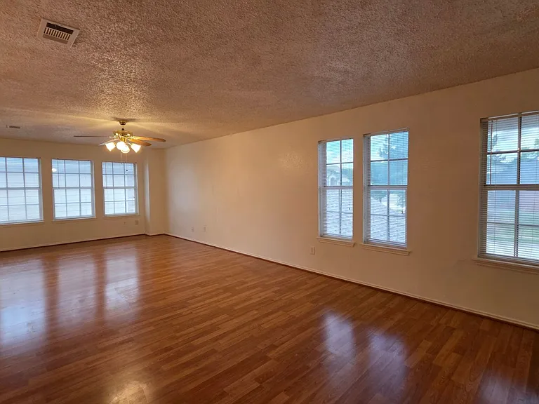 8632 Arcadia Park Dr — Photo 22