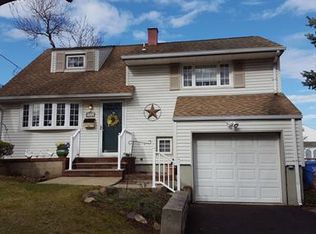 565 Bamford Ave, Woodbridge, NJ 07095