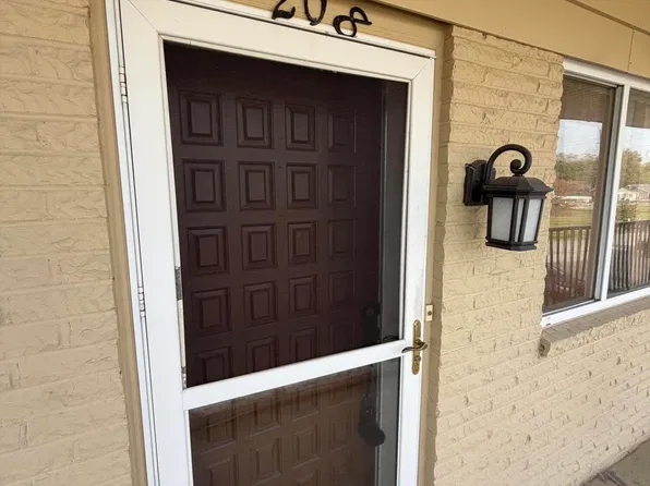 208 Casa Bella Ct #208, Louisville, KY 40220