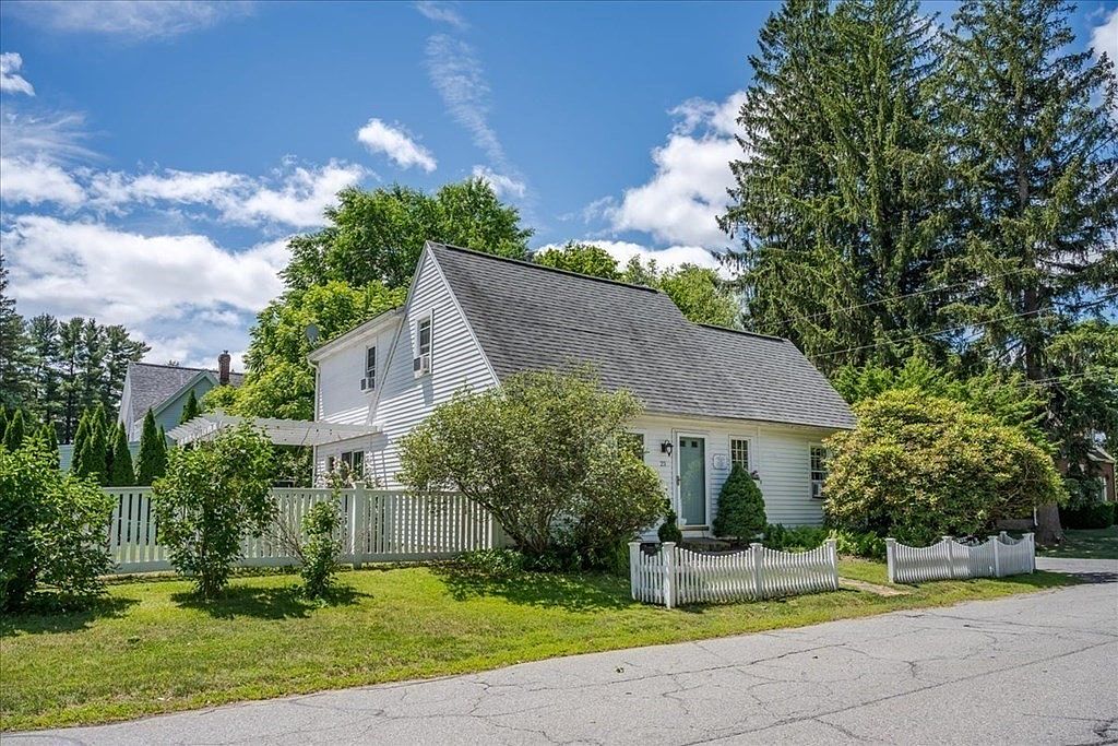 23 E Main St, Southborough, MA 01772 Zillow