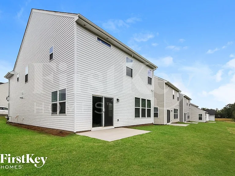 304 Ashborne Ln — Photo 14