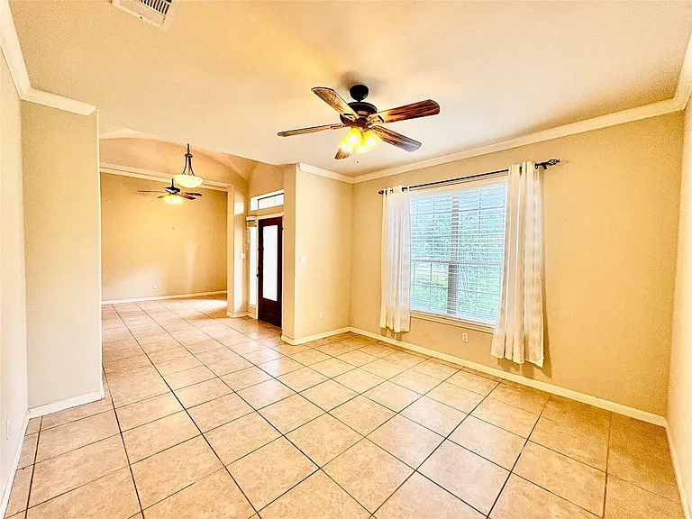 15210 Falcon Dr — Photo 5