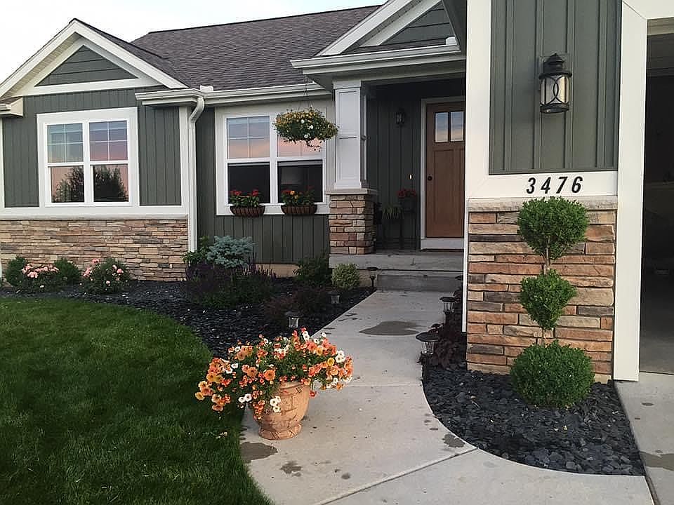 1st image of 3476 Creekview Ct