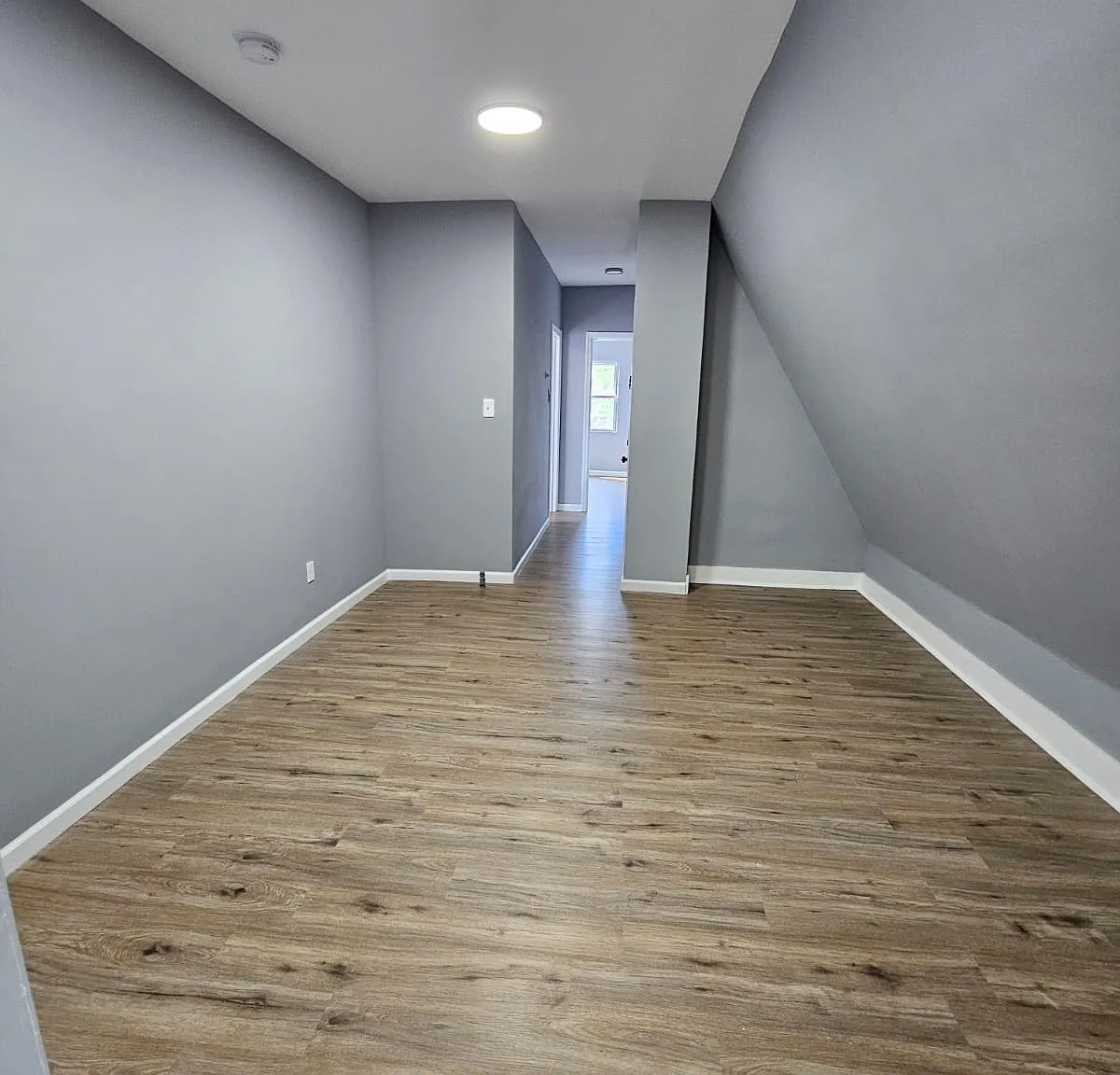 3 bed, $1,895 — Photo 3