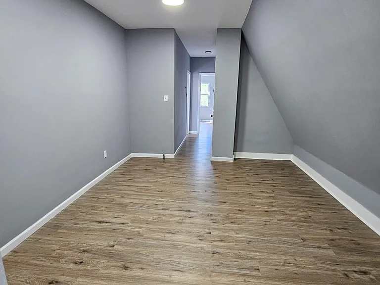 166 Ridgewood Ave #3 — Photo 9