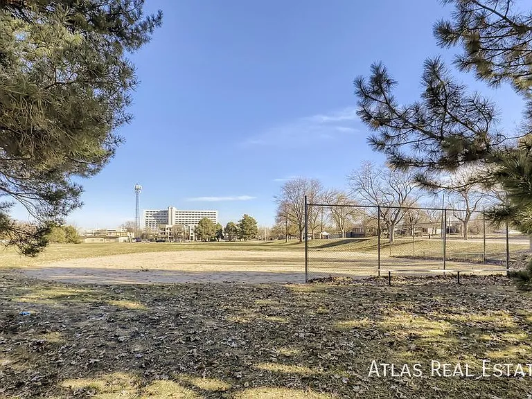 3830 N Olive St #301 — Photo 21
