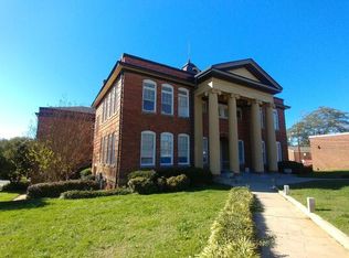 304 N Church St, Central, SC 29630