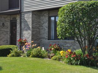 723 Sojourn Rd #723, New Lenox, IL 60451