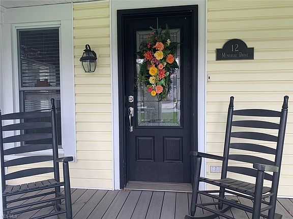3rd image of 12 Memorial Dr