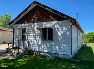 317 3rd Ave NW, Beulah, ND 58523