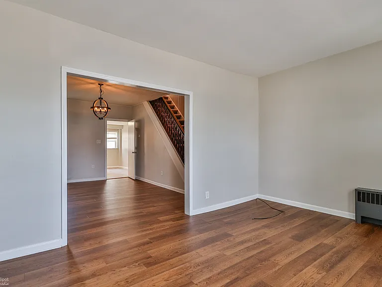 805 Main St — Photo 12