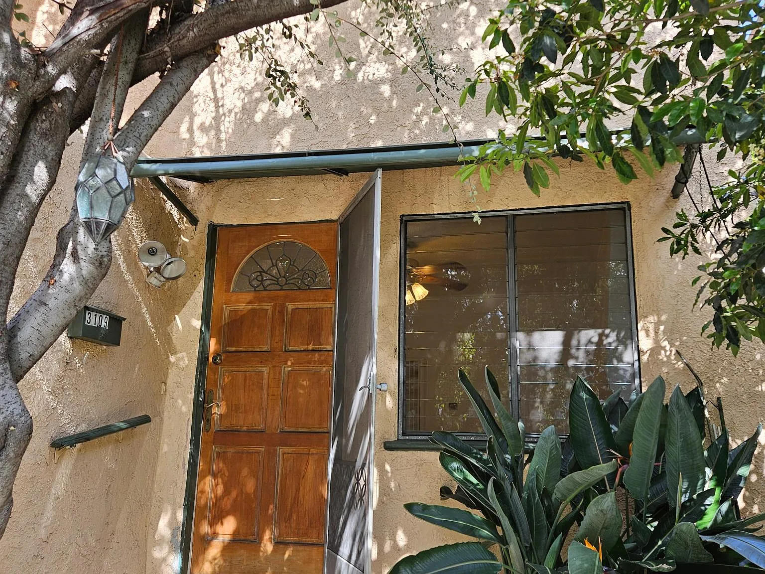 3109 Berkeley Avenue — Photo 2