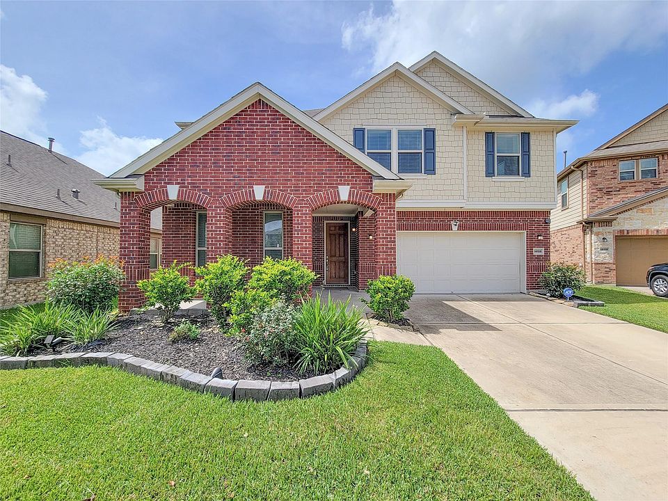 1st image of 14108 Wedgewood Lakes Ct