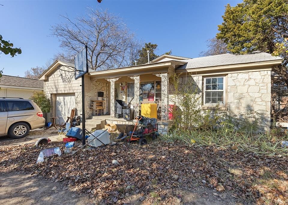 1st image of 1417 Oxford Way