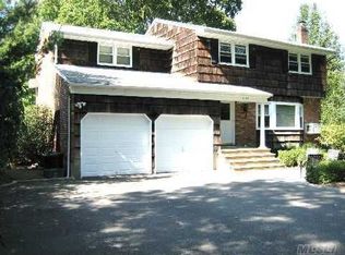 2190 Jones Ave, Wantagh, NY 11793