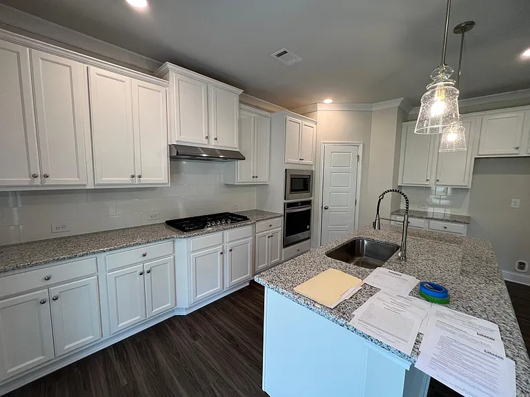 1592 Dover Creek Ln — Photo 11