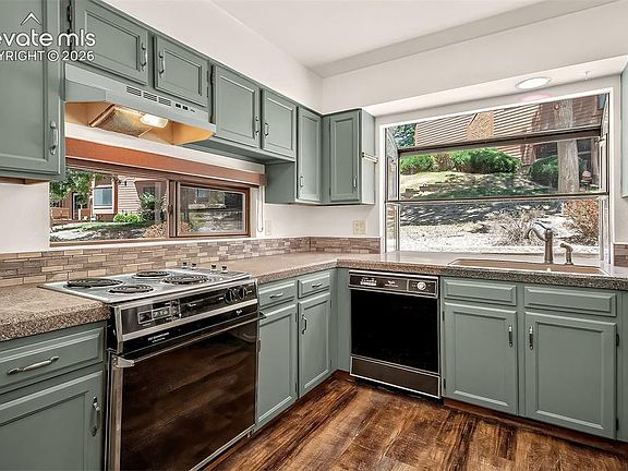 4th image of 4786 Daybreak Cir