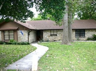 103 Royal George Cir, Mcqueeney, TX 78123