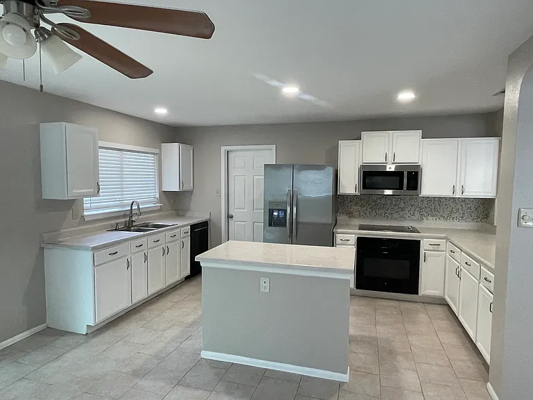 4463 Sherwood Way — Photo 5