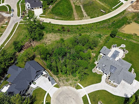 2nd image of 9646 Greybirch Point