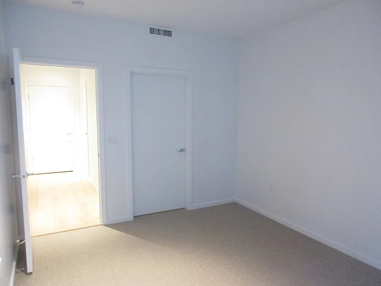 1150 NW Quimby St #312 — Photo 14