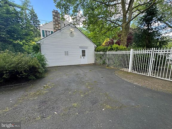 2nd image of 417 Wingate Rd